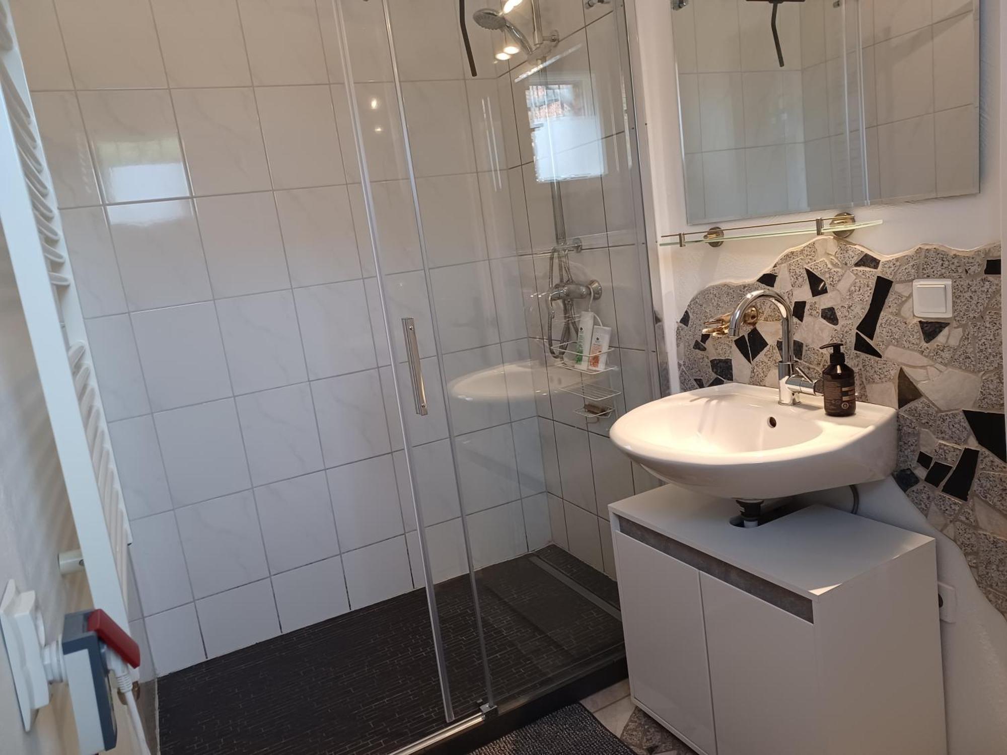 Ehemalige Bibliothek Apartment Fuer 2 Mit Kueche Kamin Netflix Parken Und Hofladen Steinhofel 外观 照片
