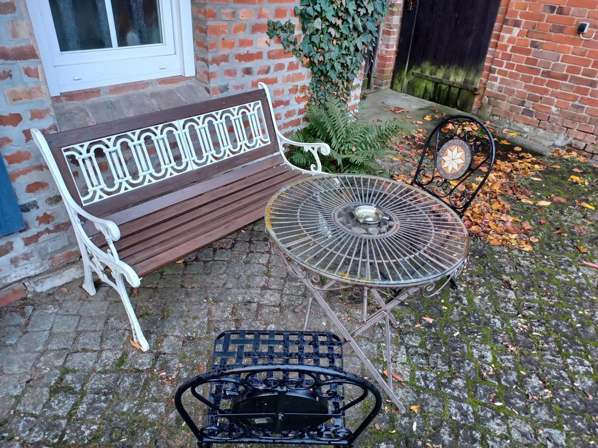 Ehemalige Bibliothek Apartment Fuer 2 Mit Kueche Kamin Netflix Parken Und Hofladen Steinhofel 外观 照片